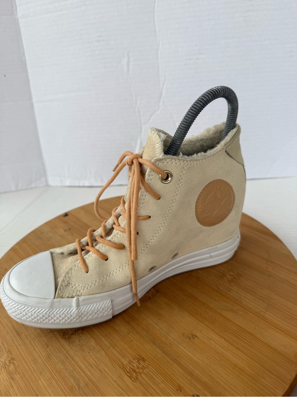 Converse Women's CTAS Lux Hidden Heel Wedge Women 8 Tan Suede Wool Lined 548005c